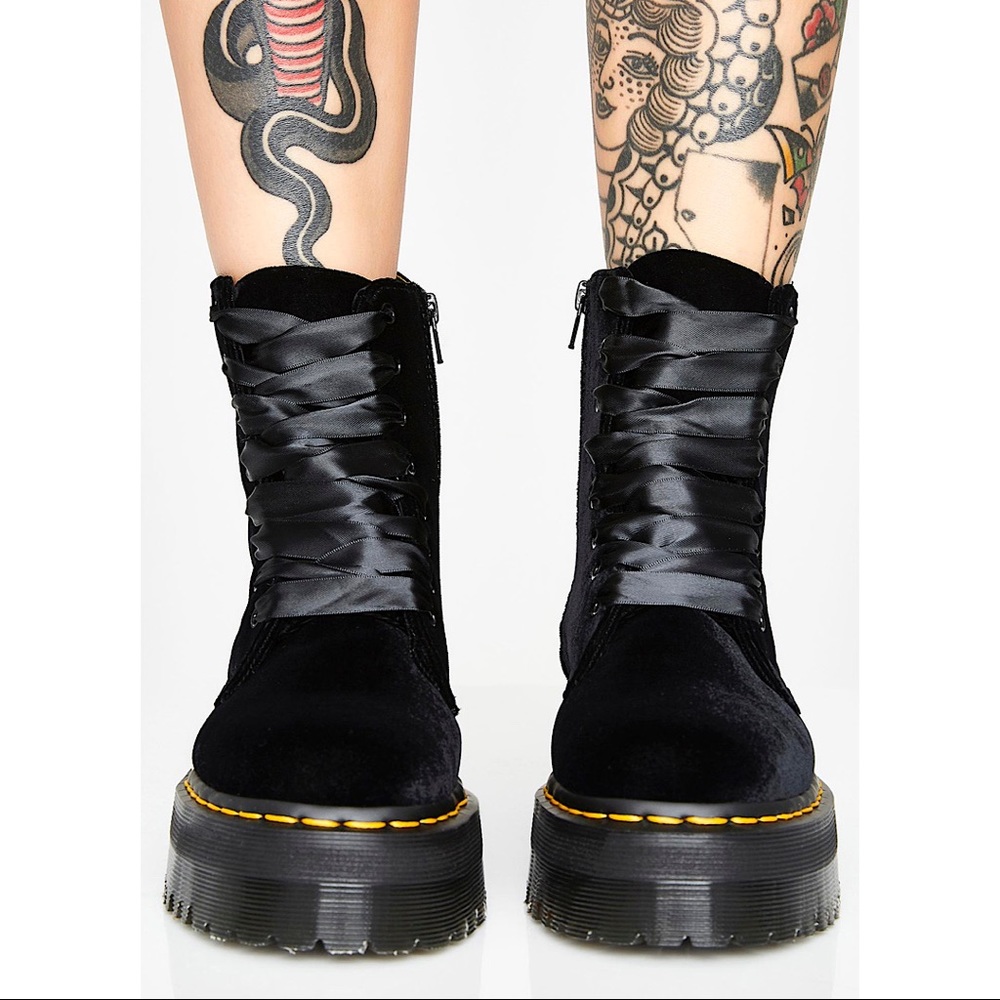 Dr. Martens Jadon Velvet Platform Boot NWOB - Picture 8 of 16